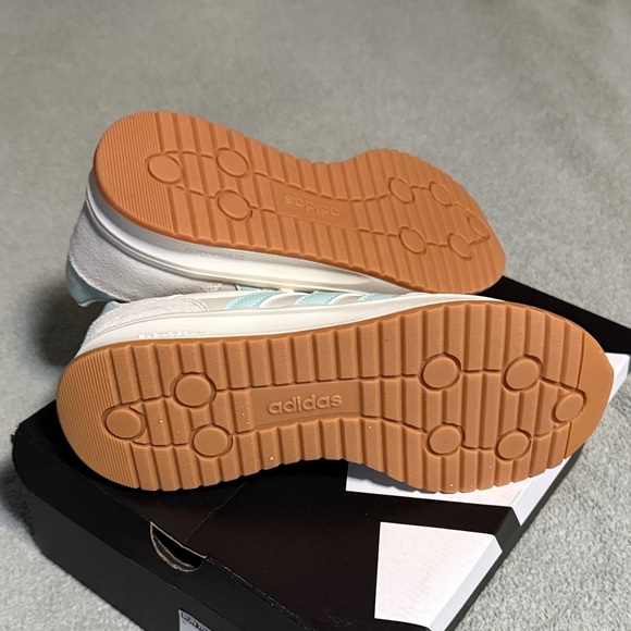 Adidas Women's Run 70’s 2.0 Semi Flash Aqua / Off White - Picture 10 of 10